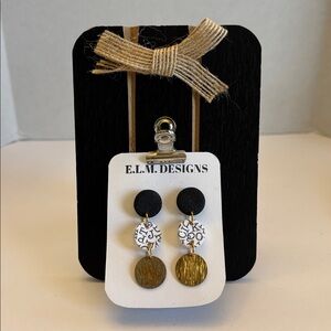 🇺🇸Black, White, and Brown Earrings